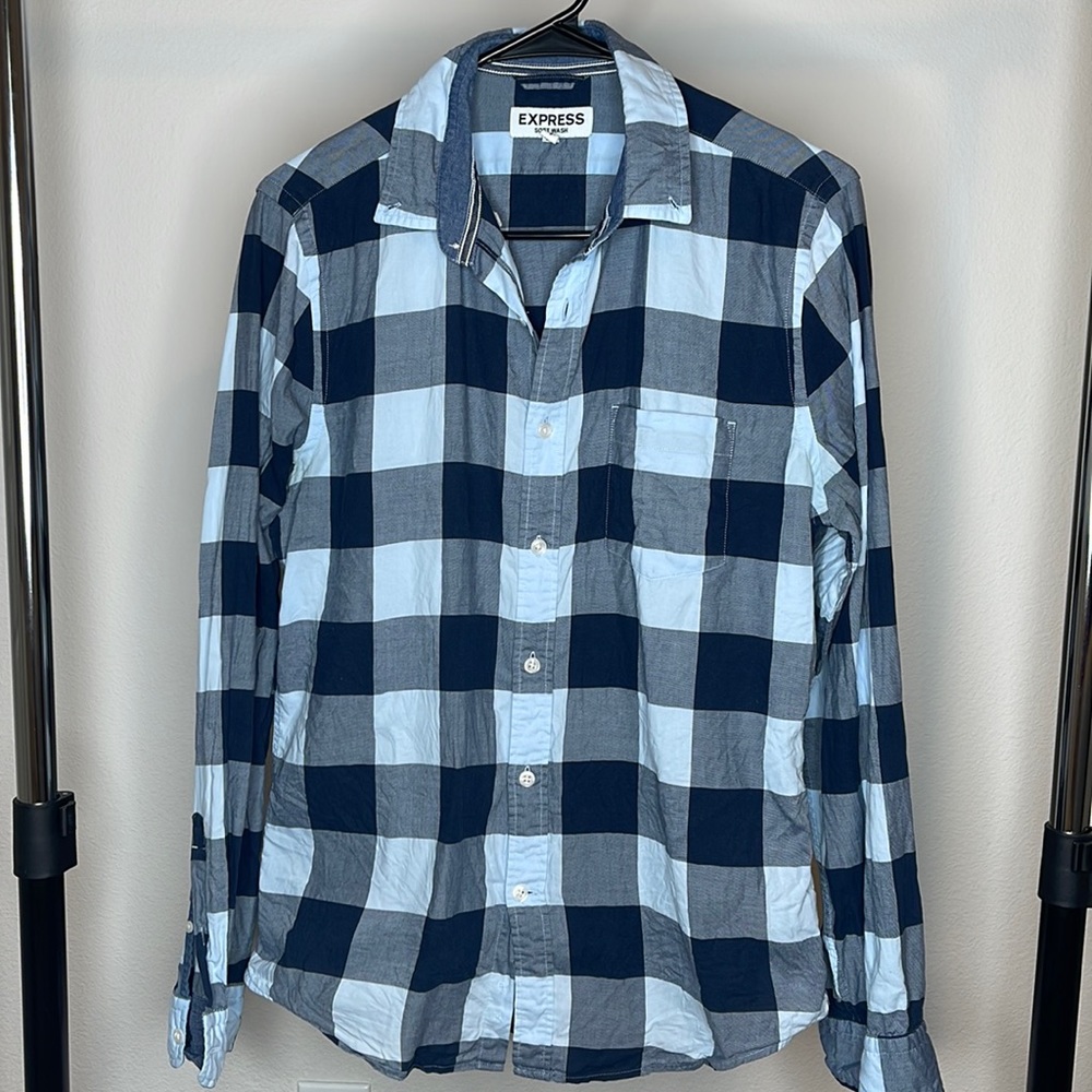 EXPRESS Long Sleeve (Dress Shirt)